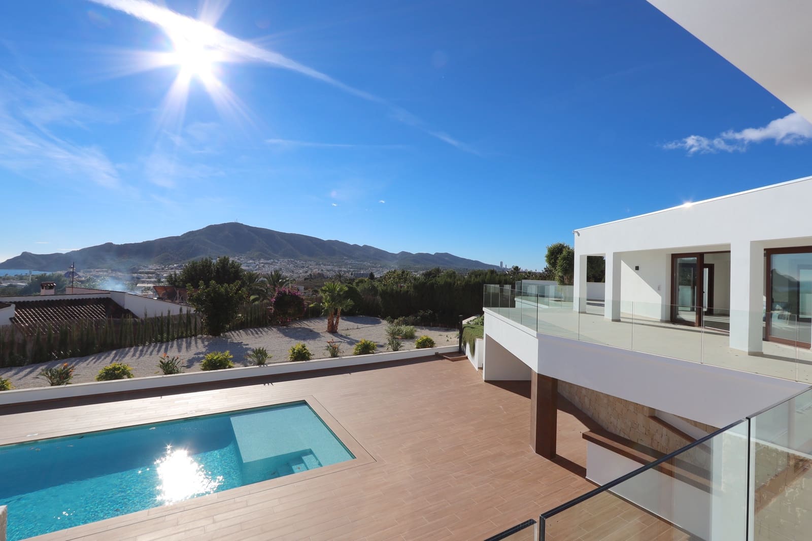 4 sypialnia Willa na sprzedaż w Altea z basenem garażem - 2 250 000 € (Ref: 6525019)