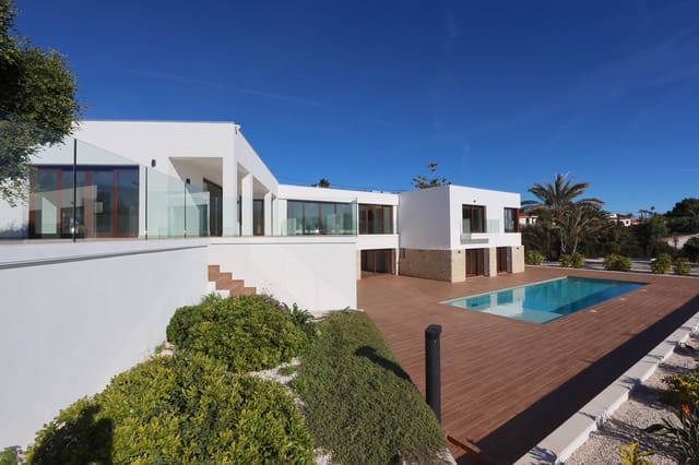 4 sypialnia Willa na sprzedaż w Altea z basenem garażem - 2 250 000 € (Ref: 6525019)