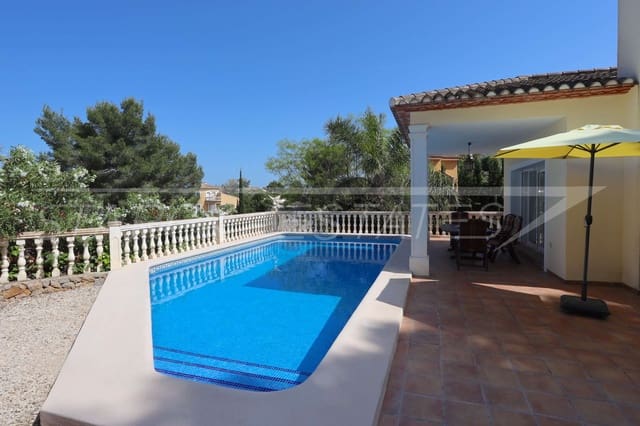6 bedroom Villa for sale in Pedreguer with pool - € 650,000 (Ref: 6866970)