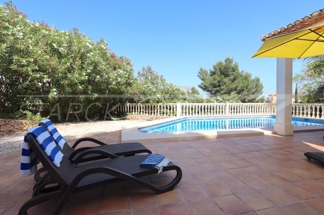 6 bedroom Villa for sale in Pedreguer with pool - € 650,000 (Ref: 6866970)