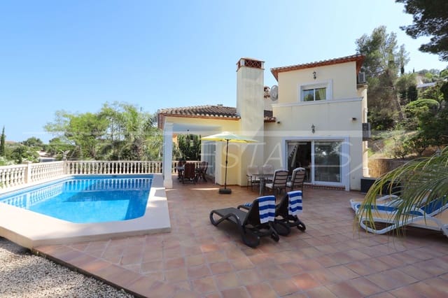 6 bedroom Villa for sale in Pedreguer with pool - € 650,000 (Ref: 6866970)