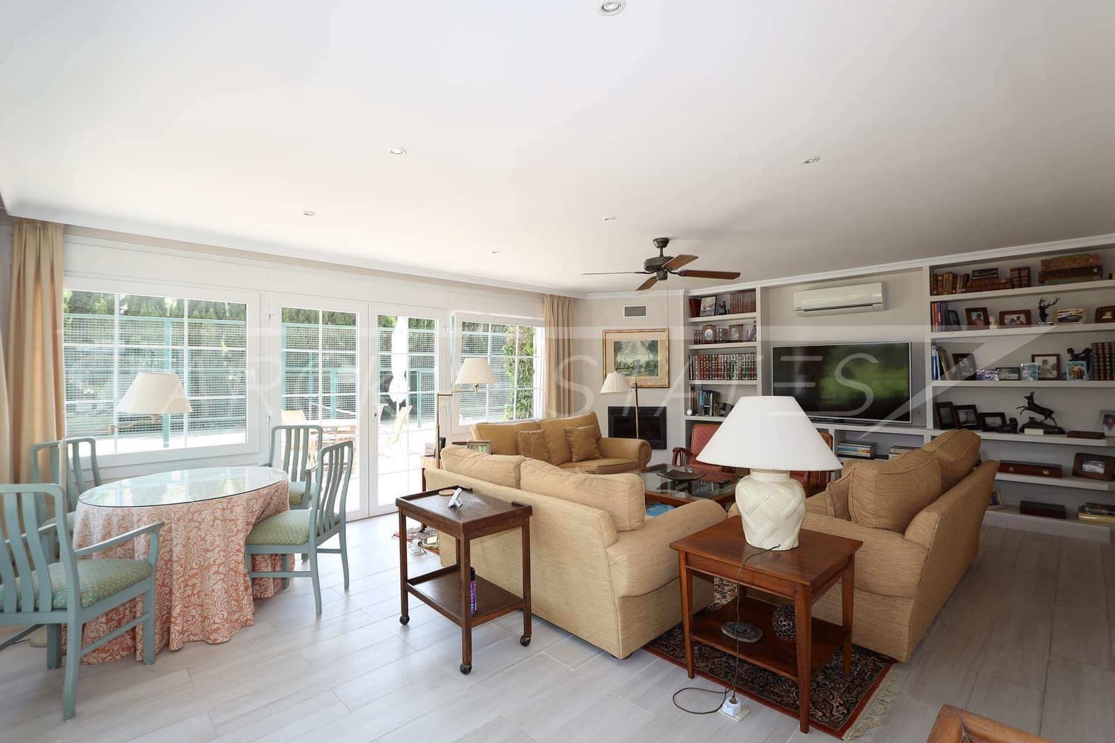 5 soveværelse Finca/Landehus til salg i Denia med swimmingpool - € 685.000 (Ref: 7000175)