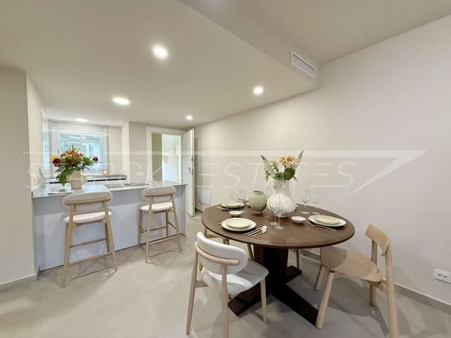 2 bedroom Apartment for sale in Centro Urbano, Dénia with pool - € 381,150 (Ref: 8008839)