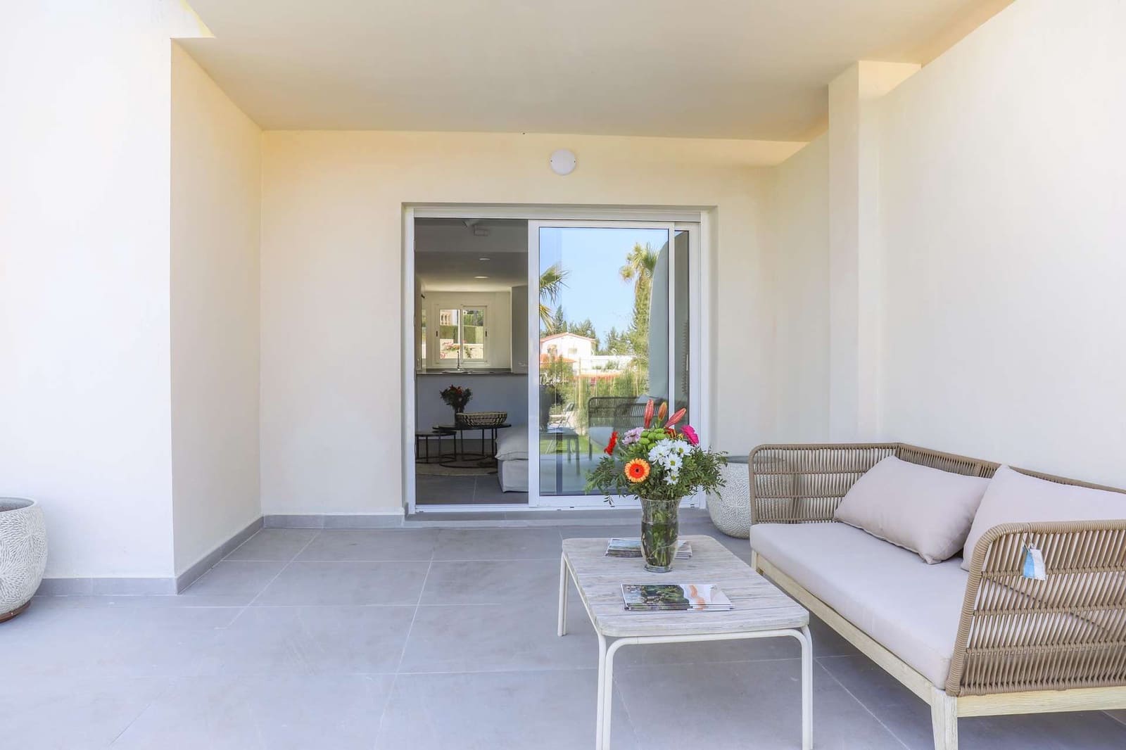 2 bedroom Apartment for sale in Denia with pool - € 381,150 (Ref: 8008839)