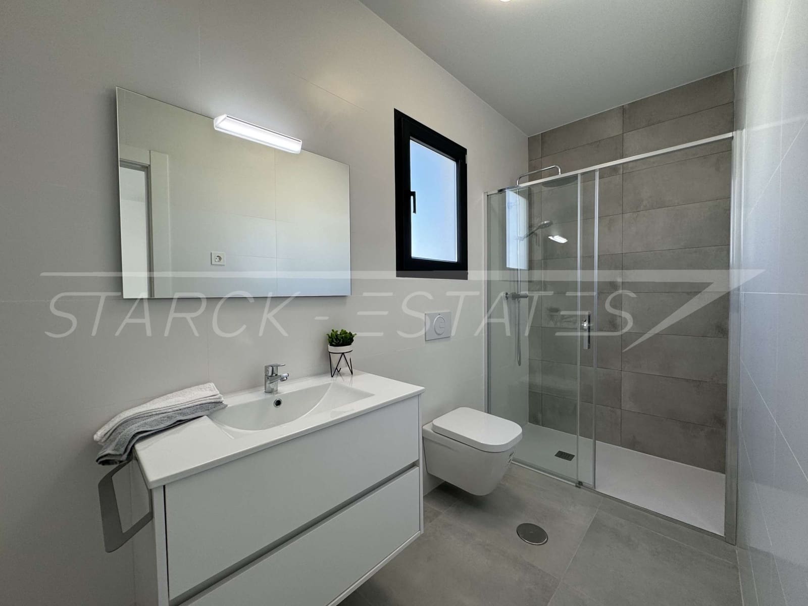 3 bedroom Villa for sale in Roldan with pool - € 359,500 (Ref: 8315269)