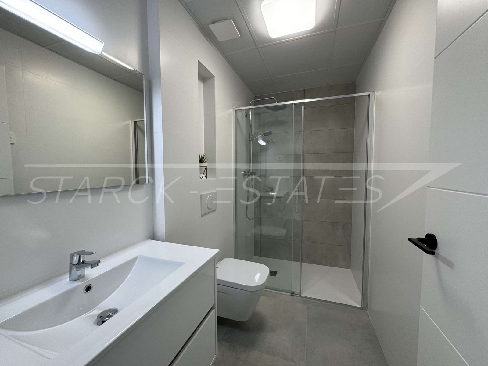 3 bedroom Villa for sale in Roldan with pool - € 359,500 (Ref: 8315269)