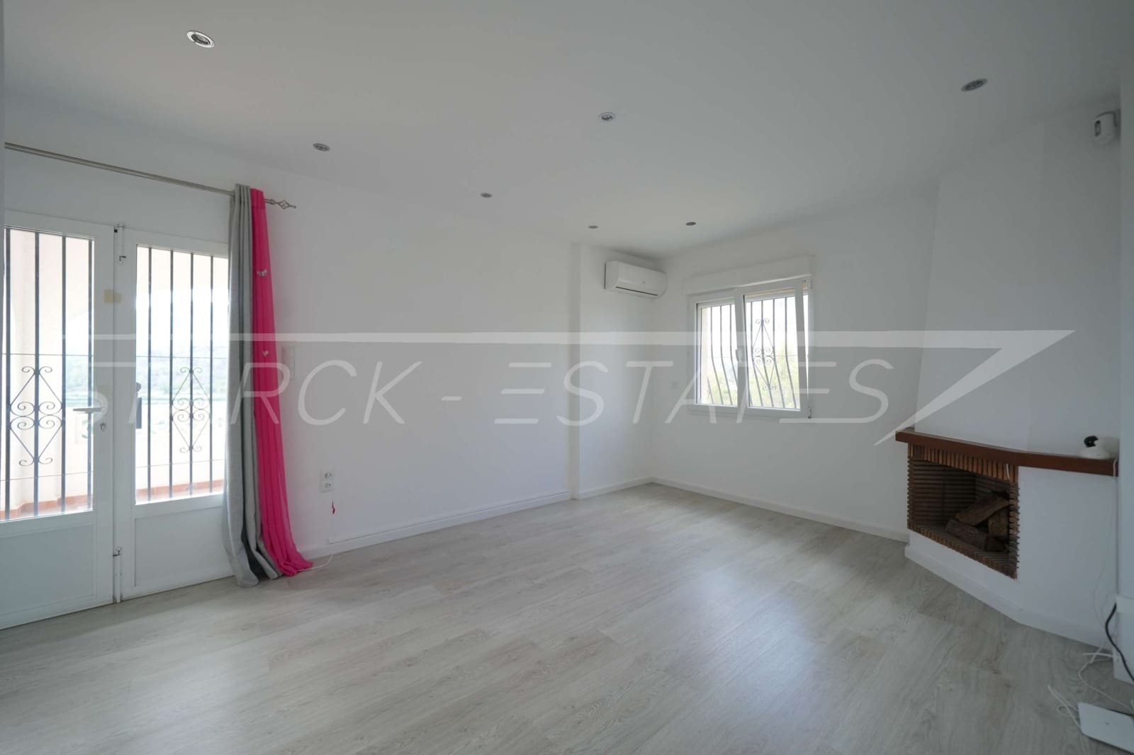 3 soveværelse Villa til salg i L'Atzuvia - € 289.990 (Ref: 8315278)