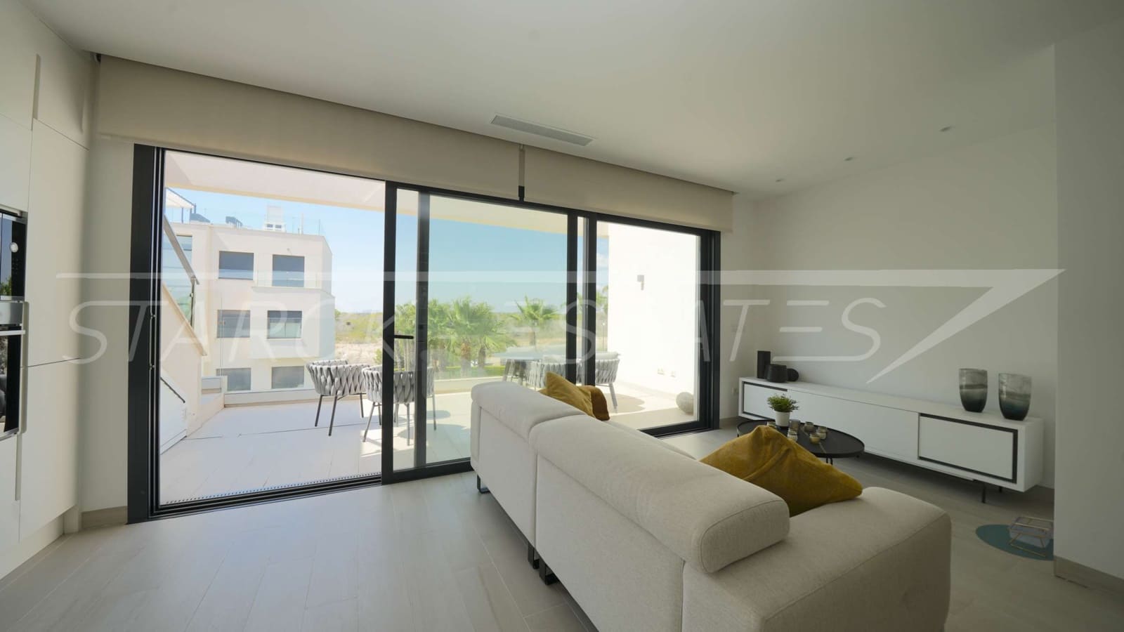 2 quarto Penthouse para venda em Las Colinas Golf com piscina - 369 000 € (Ref: 8446592)