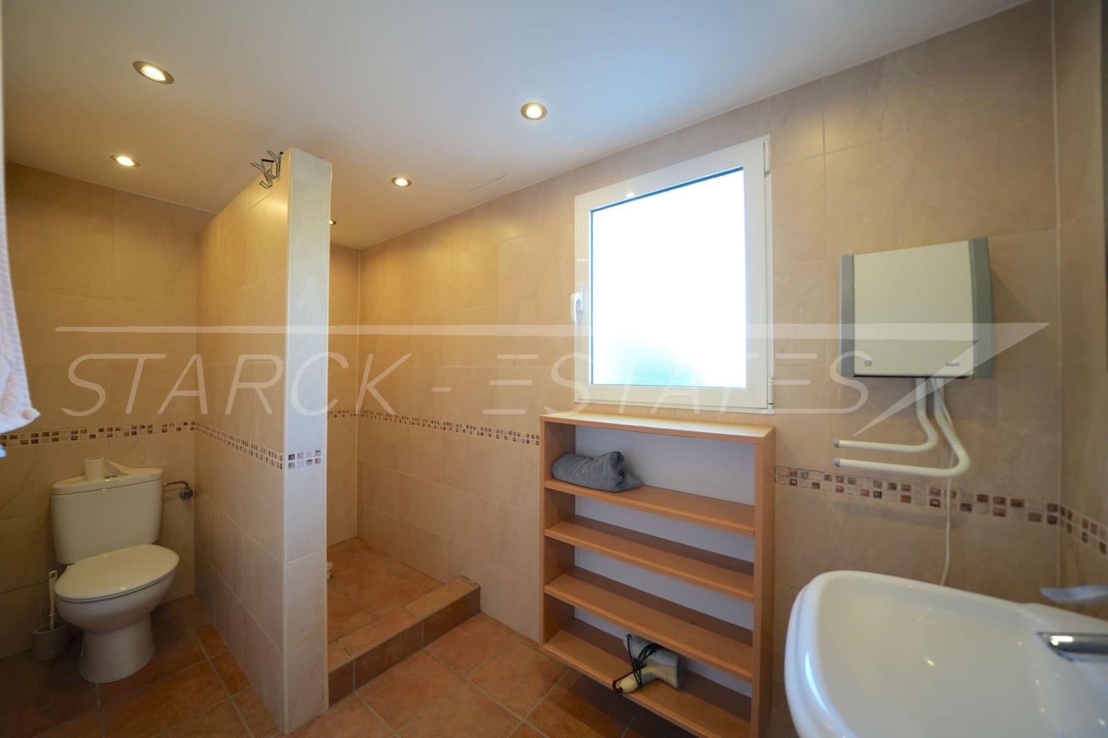 4 soveværelse Villa til salg i Monte Pego med swimmingpool garage - € 750.000 (Ref: 8493048)