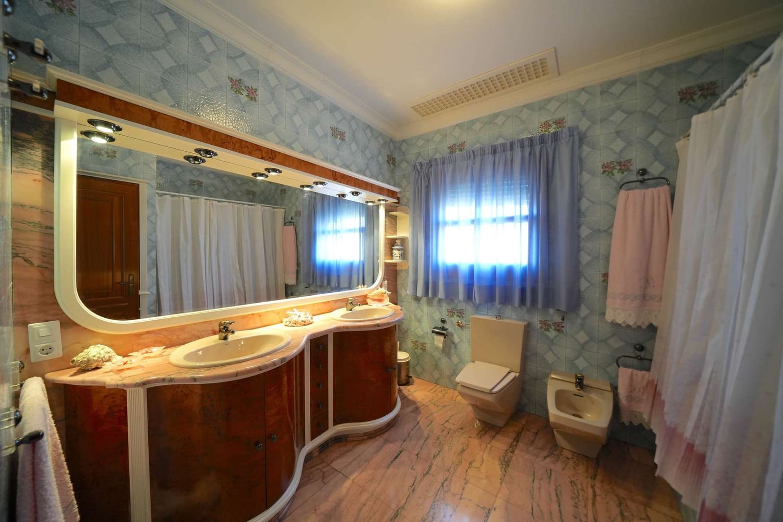 5 bedroom Apartment for sale in Beniarbeig - € 199,999 (Ref: 8727075)