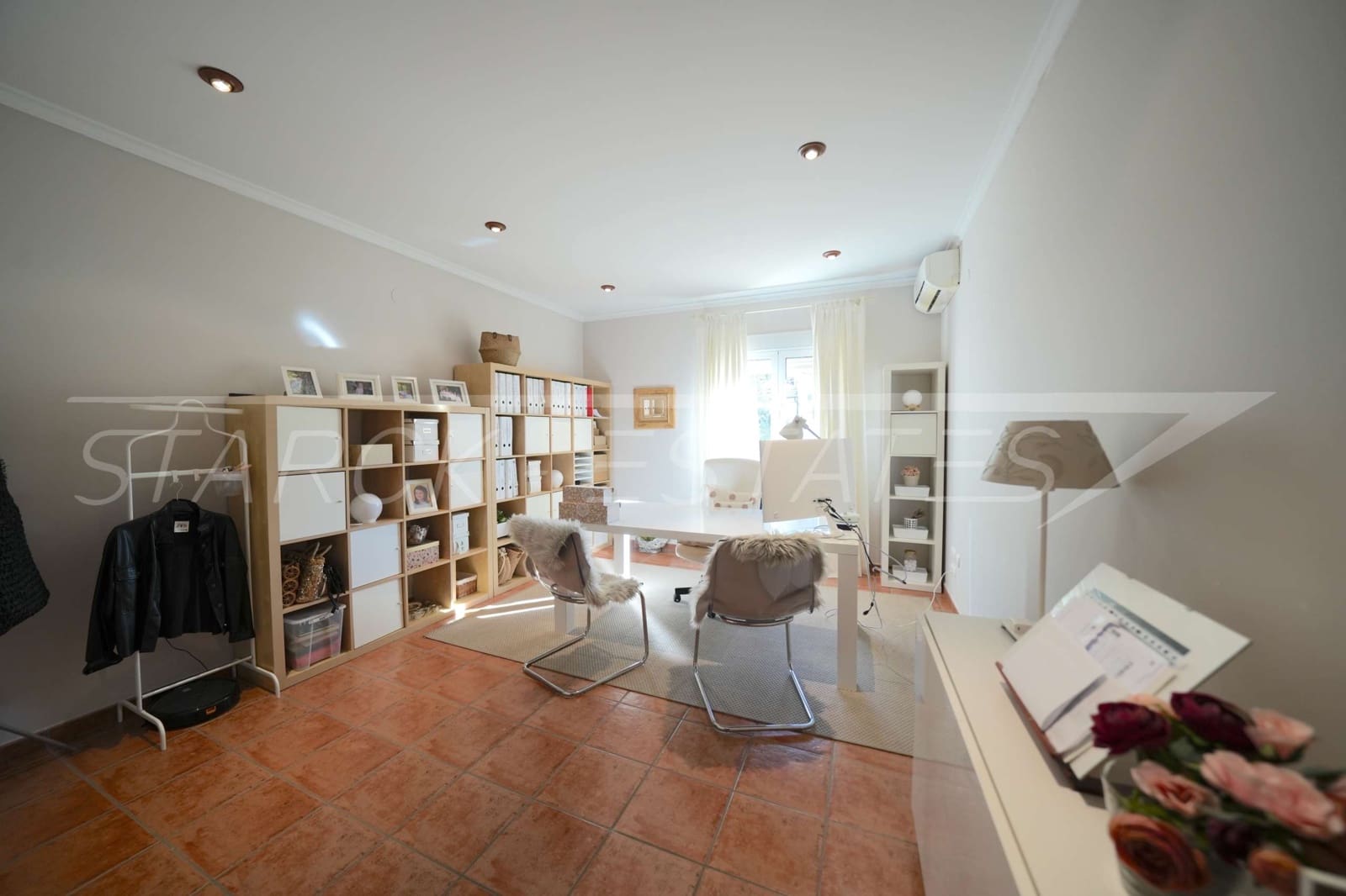 5 Zimmer Villa zu verkaufen in Orba mit Pool Garage - 890.000 € (Ref: 8736105)