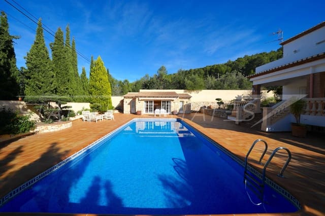 5 chambre Villa/Maison à vendre à Orba avec piscine garage - 890 000 € (Ref: 8736105)