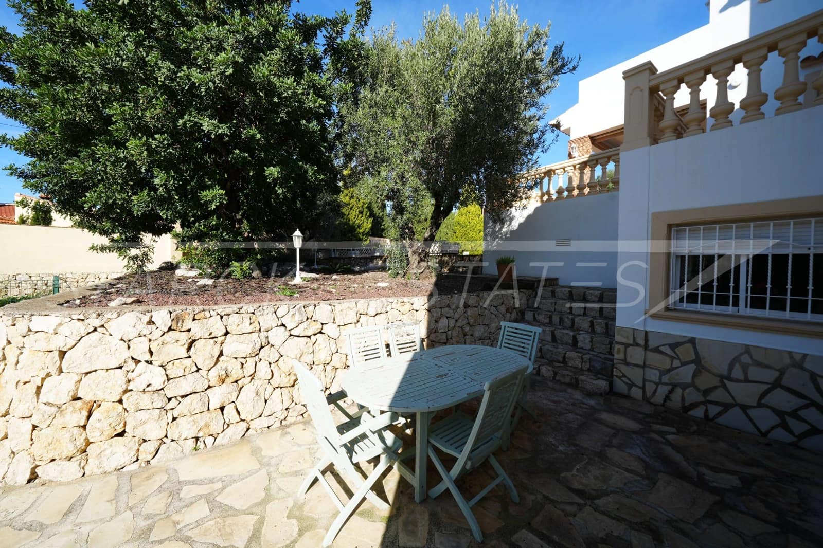 5 Zimmer Villa zu verkaufen in Orba mit Pool Garage - 890.000 € (Ref: 8736105)