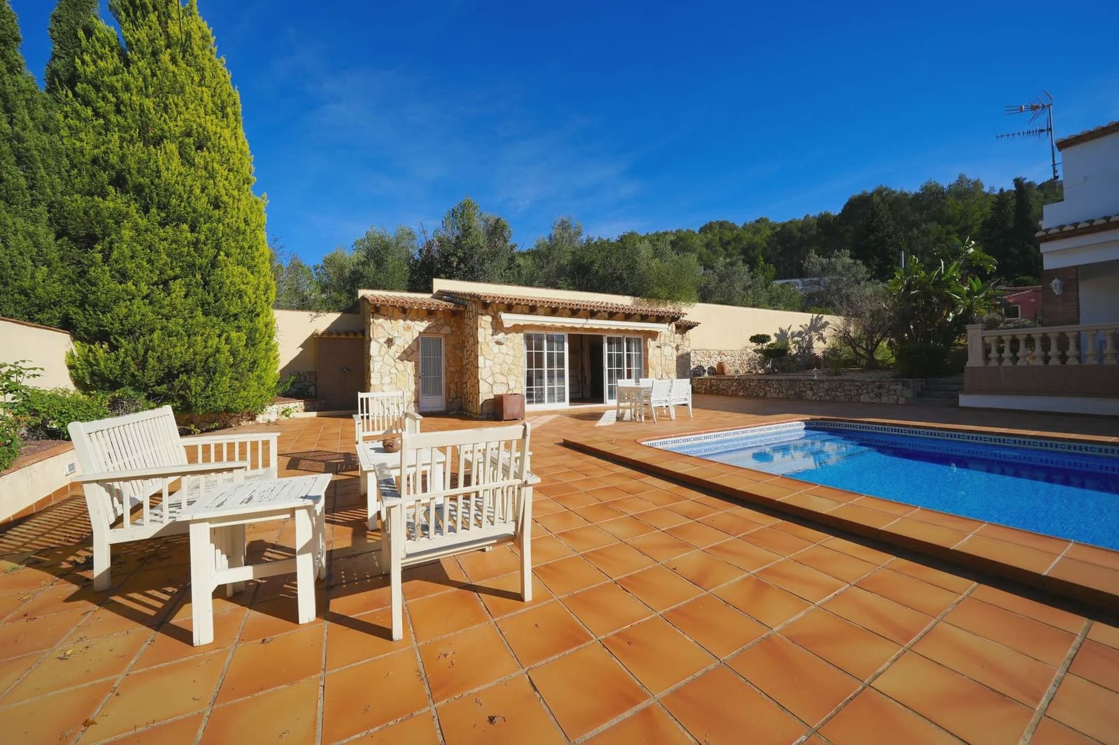5 sovrum Villa till salu i Orba med pool garage - 890 000 € (Ref: 8736105)