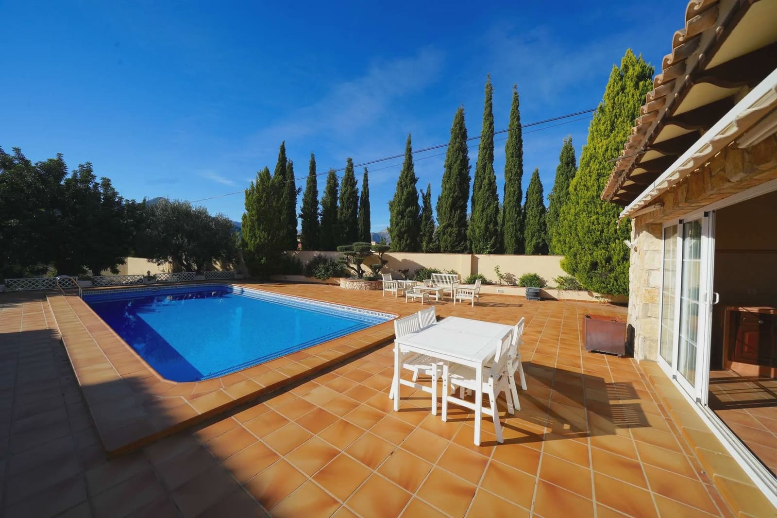 5 sovrum Villa till salu i Orba med pool garage - 890 000 € (Ref: 8736105)