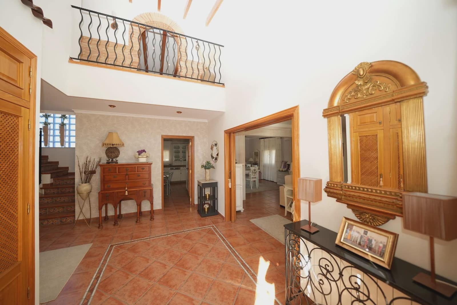 5 sovrum Villa till salu i Orba med pool garage - 890 000 € (Ref: 8736105)