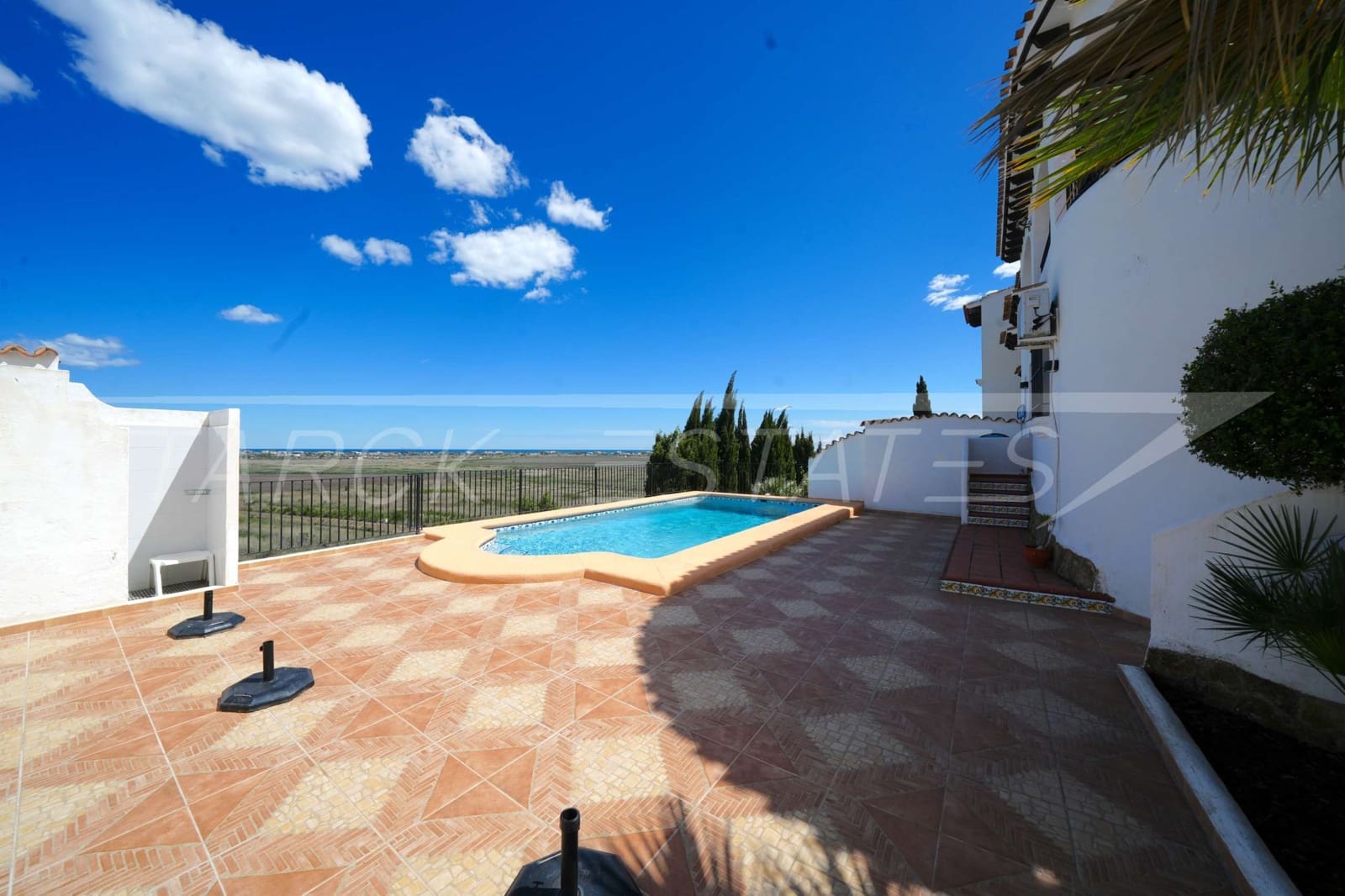 5 soveværelse Villa til salg i Monte Pego med swimmingpool garage - € 575.000 (Ref: 8951720)