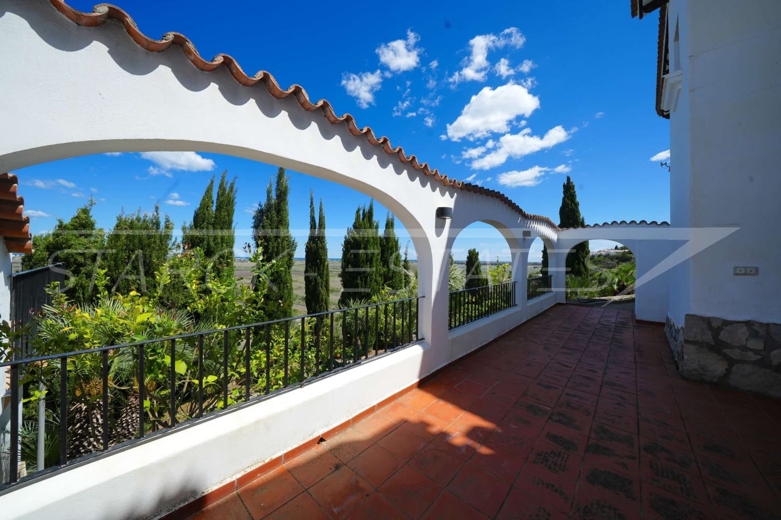 5 soveværelse Villa til salg i Monte Pego med swimmingpool garage - € 575.000 (Ref: 8951720)