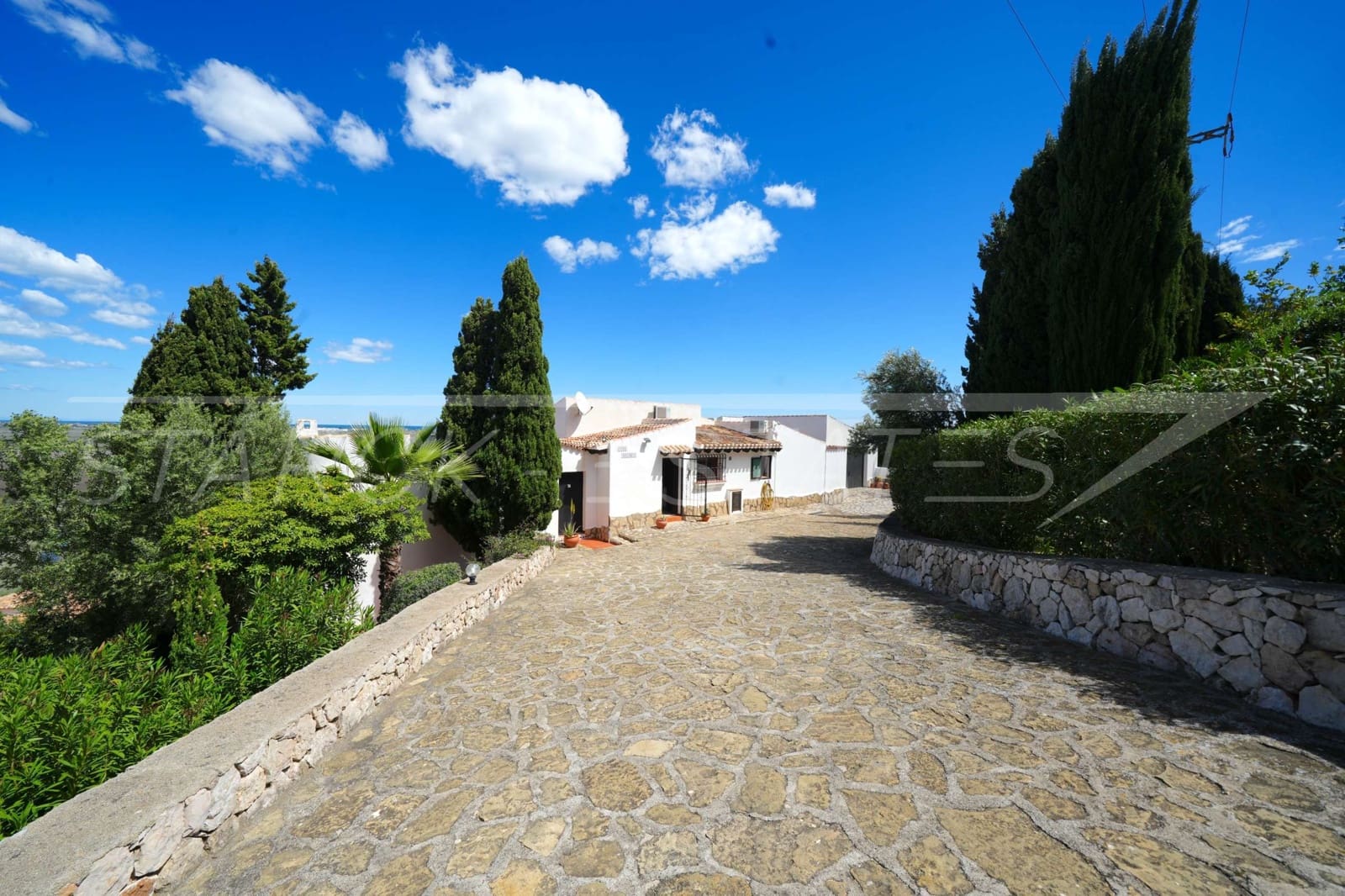 5 soveværelse Villa til salg i Monte Pego med swimmingpool garage - € 575.000 (Ref: 8951720)