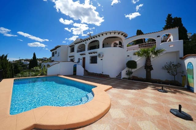 5 soveværelse Villa til salg i Monte Pego, Pego med swimmingpool garage - € 575.000 (Ref: 8951720)