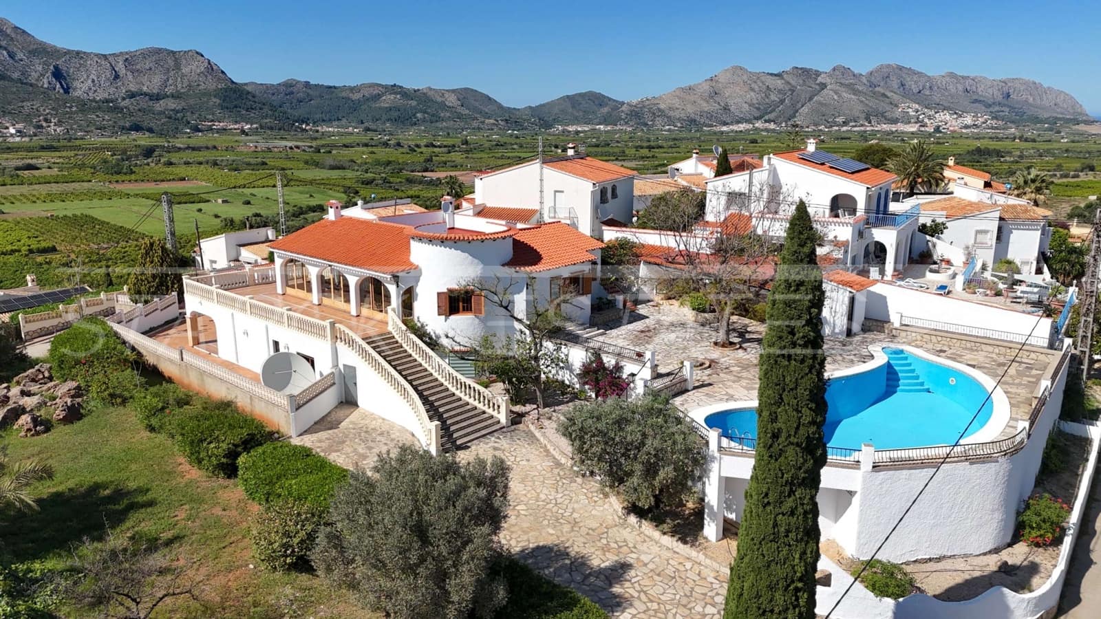 6 camera da letto Villa in vendita in Orba - 690.000 € (Rif: 8951722)