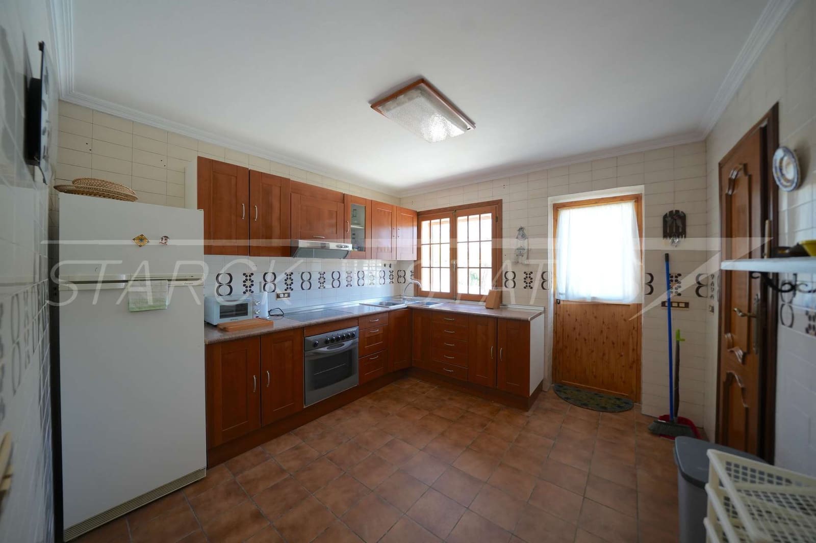 6 slaapkamer Villa te koop in Orba - € 690.000 (Ref: 8951722)