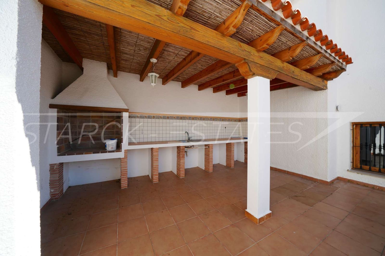 6 slaapkamer Villa te koop in Orba - € 690.000 (Ref: 8951722)
