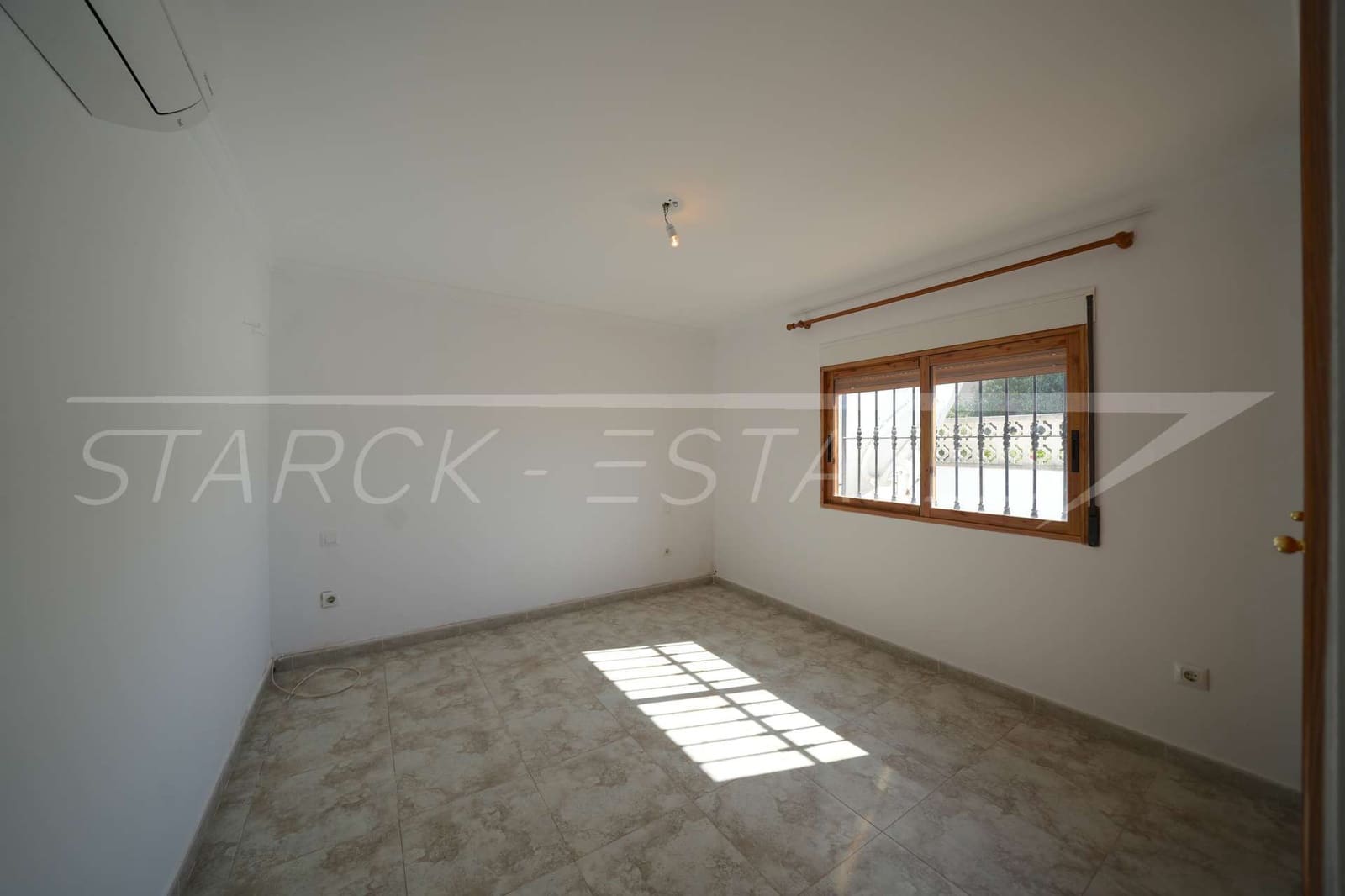 6 slaapkamer Villa te koop in Orba - € 690.000 (Ref: 8951722)