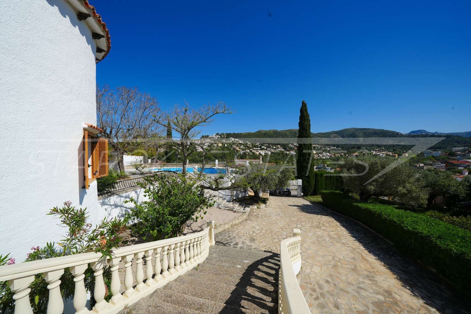 6 slaapkamer Villa te koop in Orba - € 690.000 (Ref: 8951722)