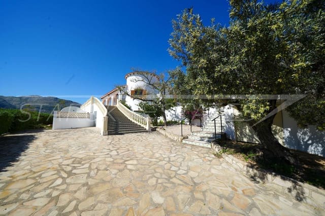 6 bedroom Villa for sale in Orba - € 690,000 (Ref: 8951722)