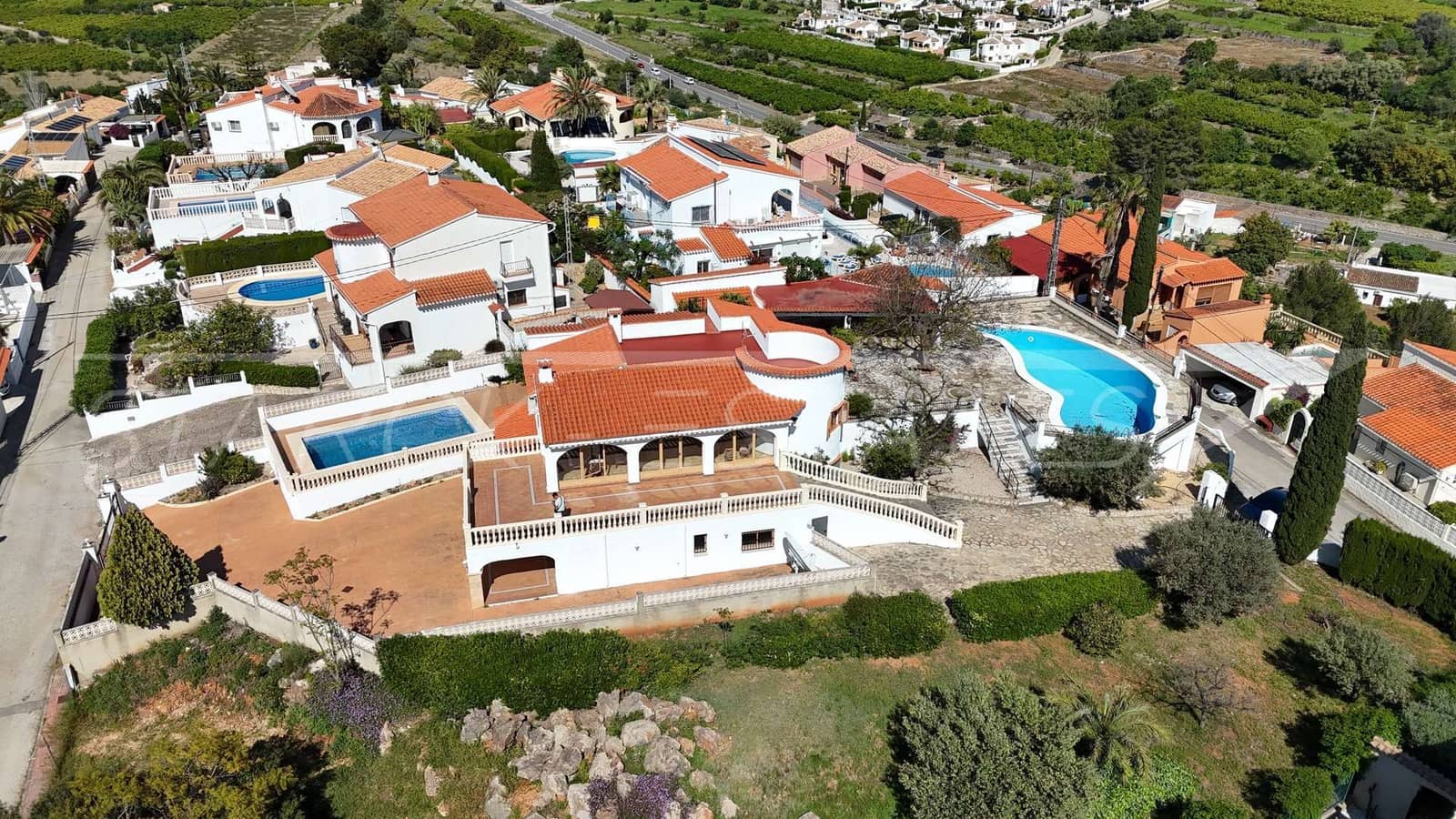 6 slaapkamer Villa te koop in Orba - € 690.000 (Ref: 8951722)