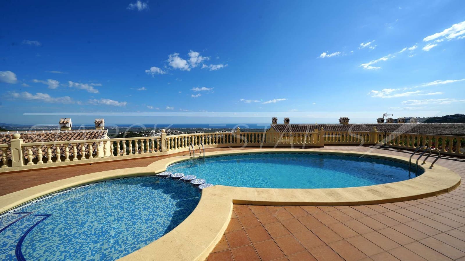 3 Zimmer Haus zu verkaufen in Rafol de Almunia mit Pool - 215.000 € (Ref: 8987840)