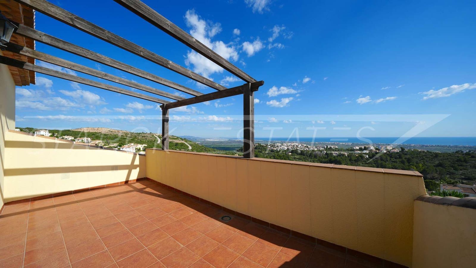 3 Zimmer Haus zu verkaufen in Rafol de Almunia mit Pool - 215.000 € (Ref: 8987840)