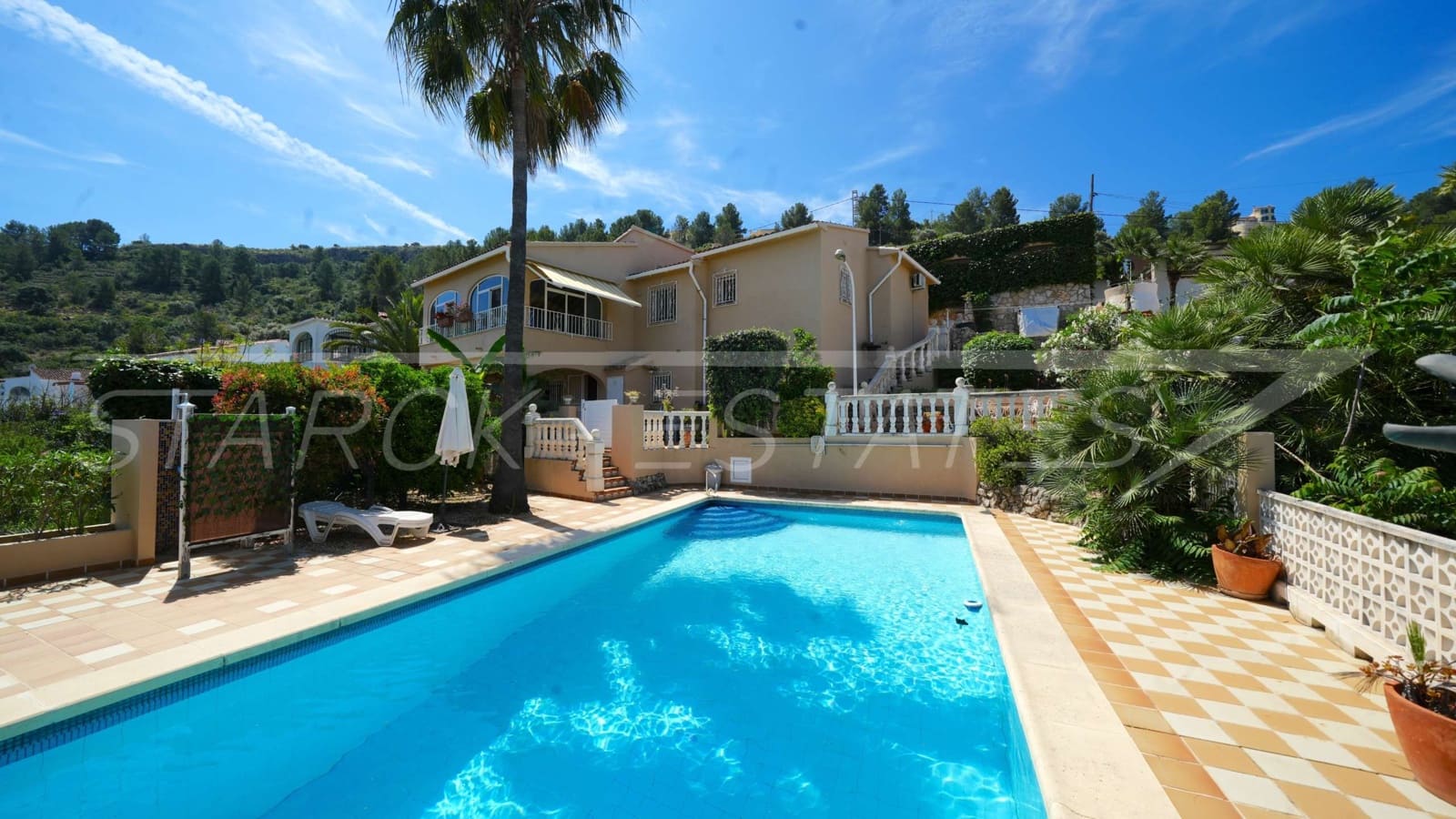 4 soveværelse Villa til salg i Benidoleig med swimmingpool - € 459.000 (Ref: 9002752)