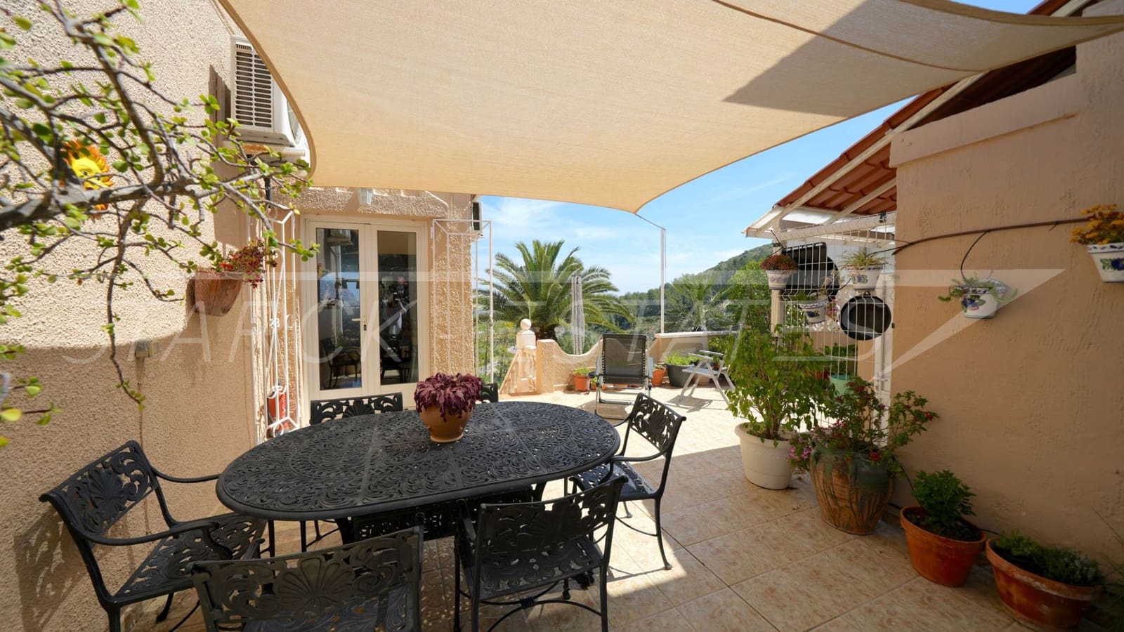 4 soveværelse Villa til salg i Benidoleig med swimmingpool - € 459.000 (Ref: 9002752)