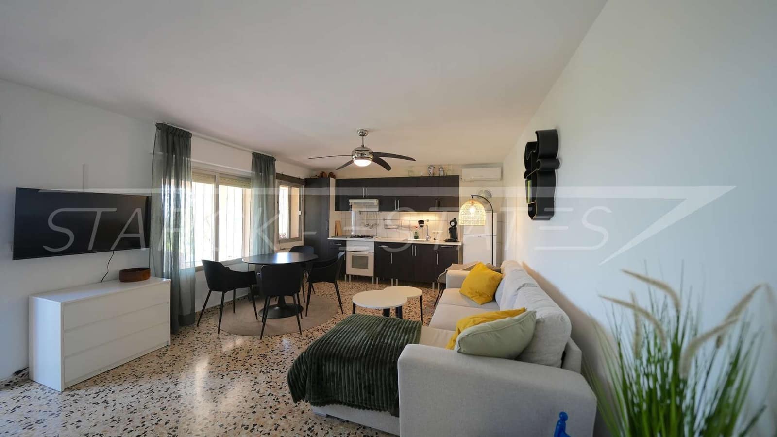 4 soverom Villa til salgs i Benidoleig med svømmebasseng - € 459 000 (Ref: 9002752)