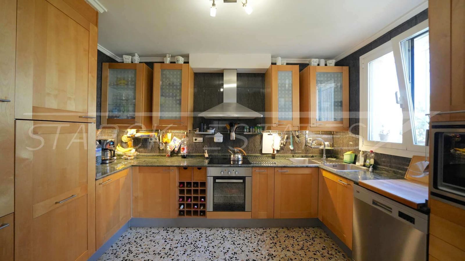 4 soverom Villa til salgs i Benidoleig med svømmebasseng - € 459 000 (Ref: 9002752)