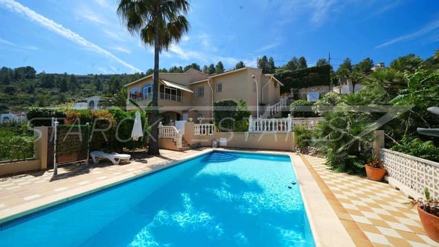 4 sovrum Villa till salu i Benidoleig med pool - 459 000 € (Ref: 9002752)