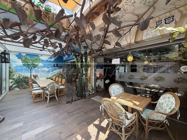 Restaurant/Bar for sale in Centro Urbano, Dénia - € 299,000 (Ref: 9041628)