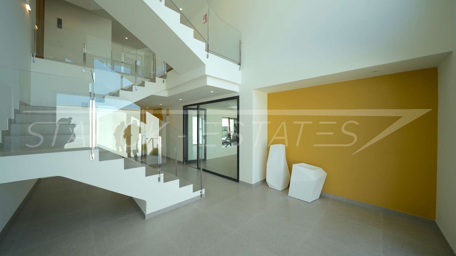 Penthouse for sale in La Sella with pool - € 660,000 (Ref: 9075683)