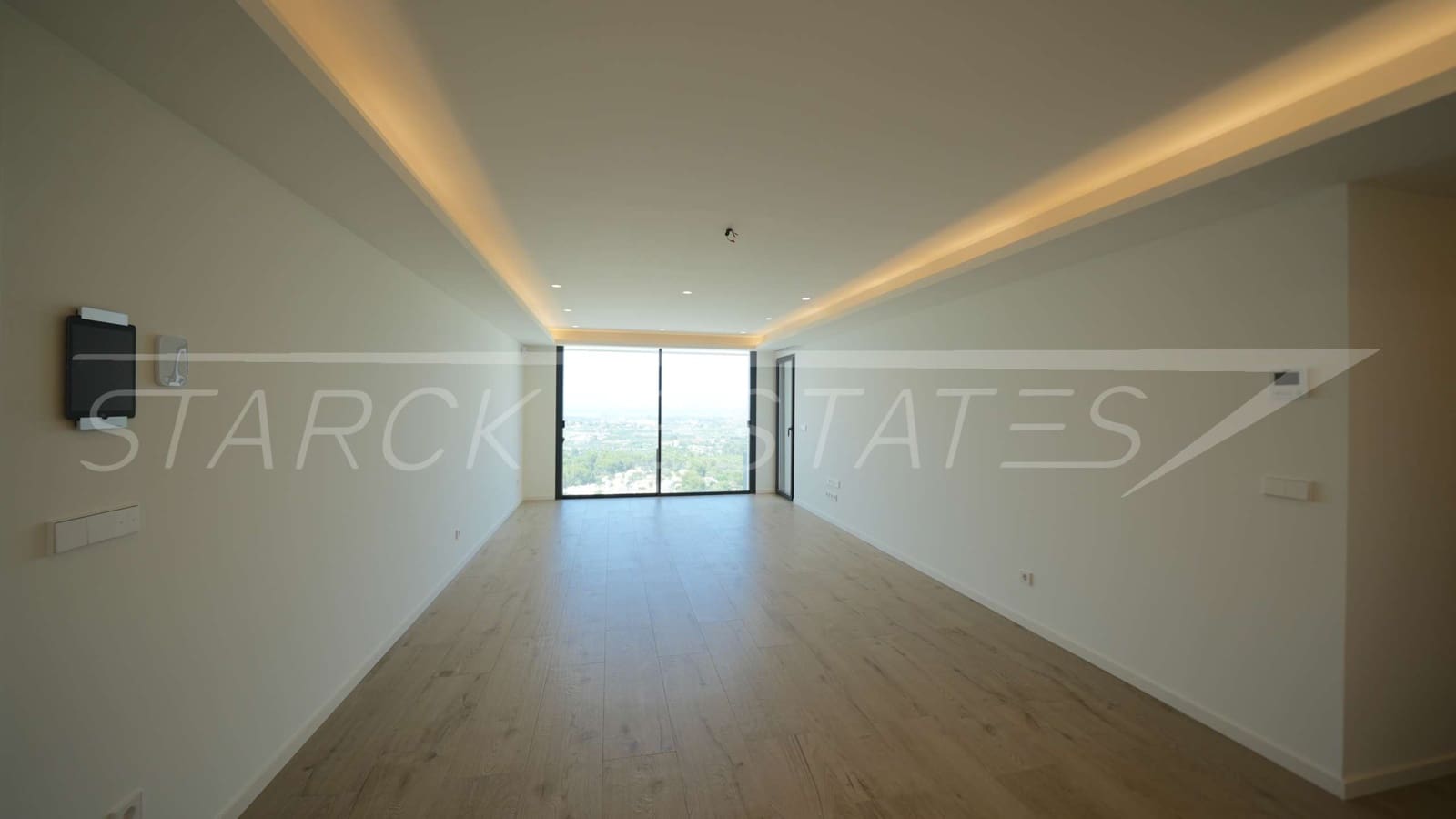 Penthouse for sale in La Sella with pool - € 660,000 (Ref: 9075683)