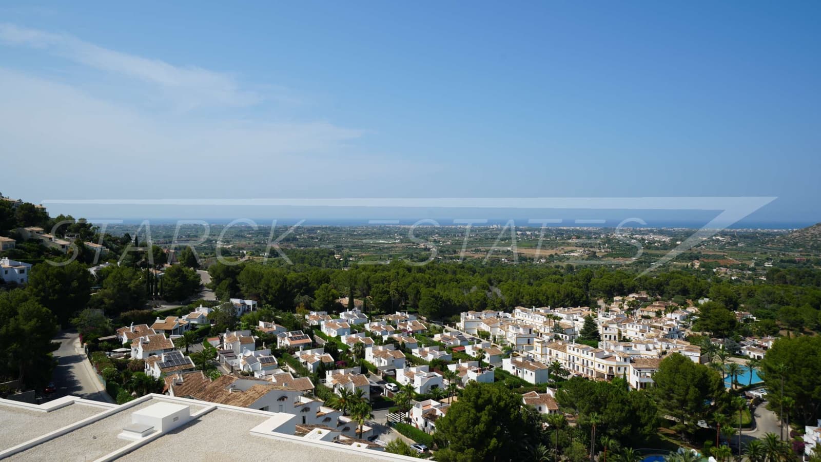 Penthouse for sale in La Sella with pool - € 660,000 (Ref: 9075683)