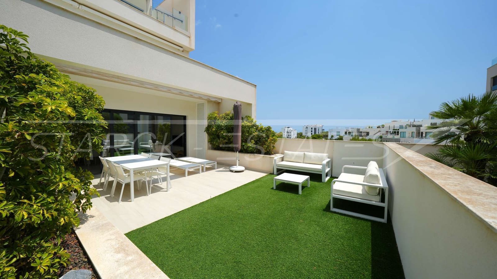 3 bedroom Apartment for sale in Las Colinas Golf with pool - € 434,000 (Ref: 9114850)