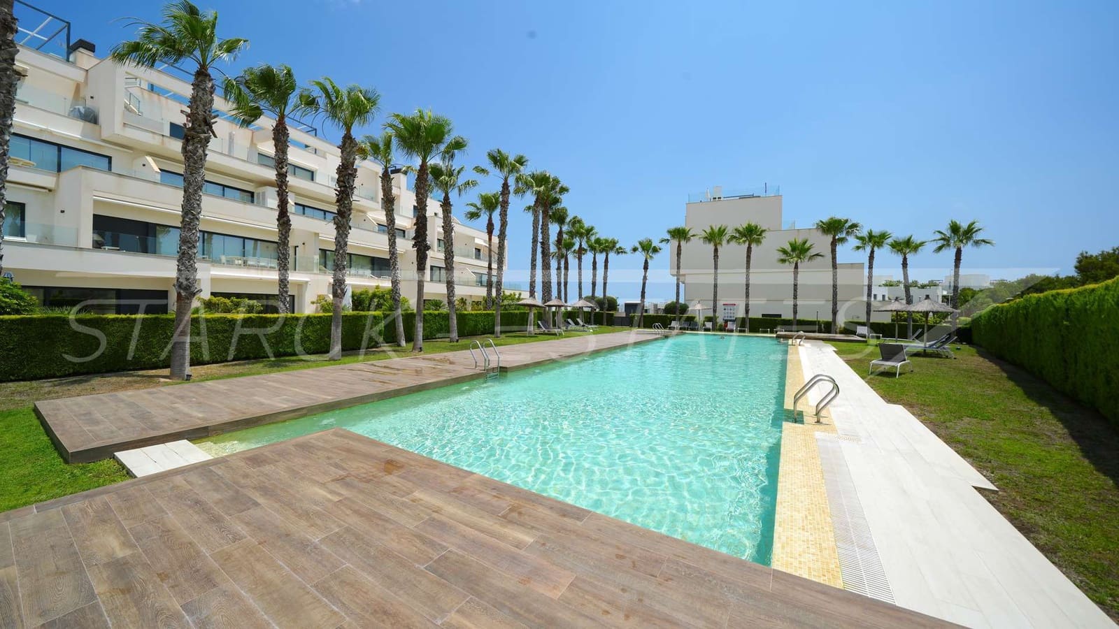 3 bedroom Apartment for sale in Las Colinas Golf with pool - € 434,000 (Ref: 9114850)