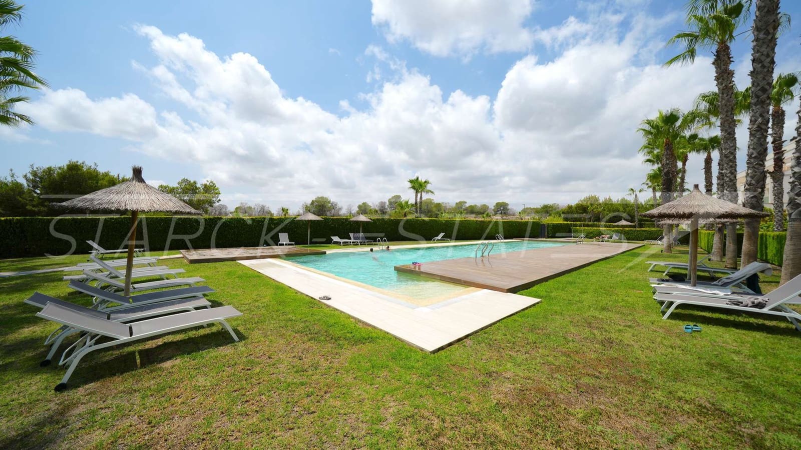 3 bedroom Apartment for sale in Las Colinas Golf with pool - € 434,000 (Ref: 9114850)