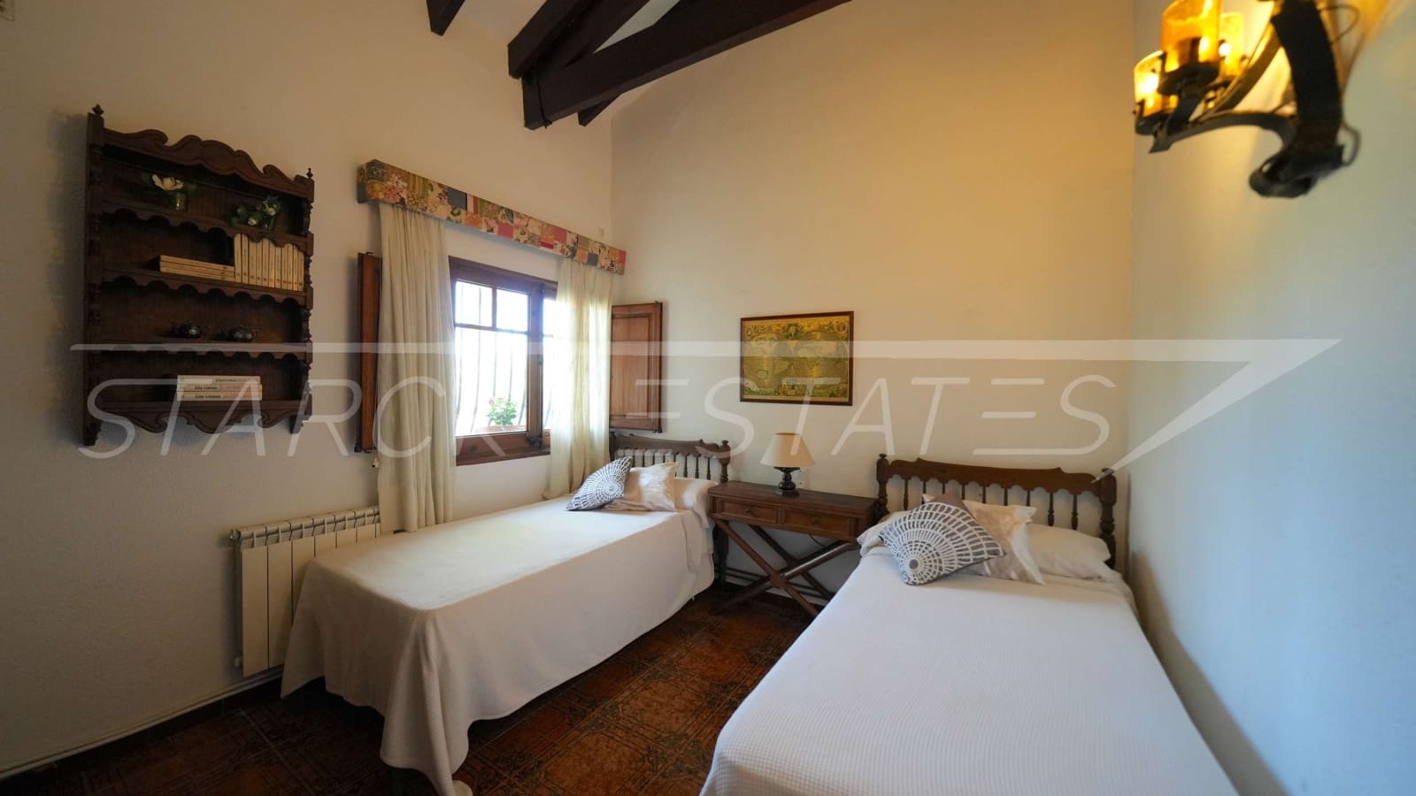 5 soveværelse Finca/Landehus til salg i Pedreguer med swimmingpool - € 740.000 (Ref: 9118503)