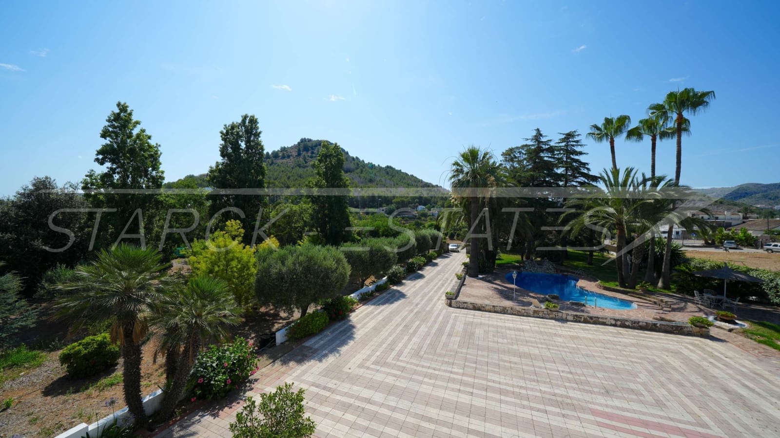 5 soveværelse Finca/Landehus til salg i Pedreguer med swimmingpool - € 740.000 (Ref: 9118503)