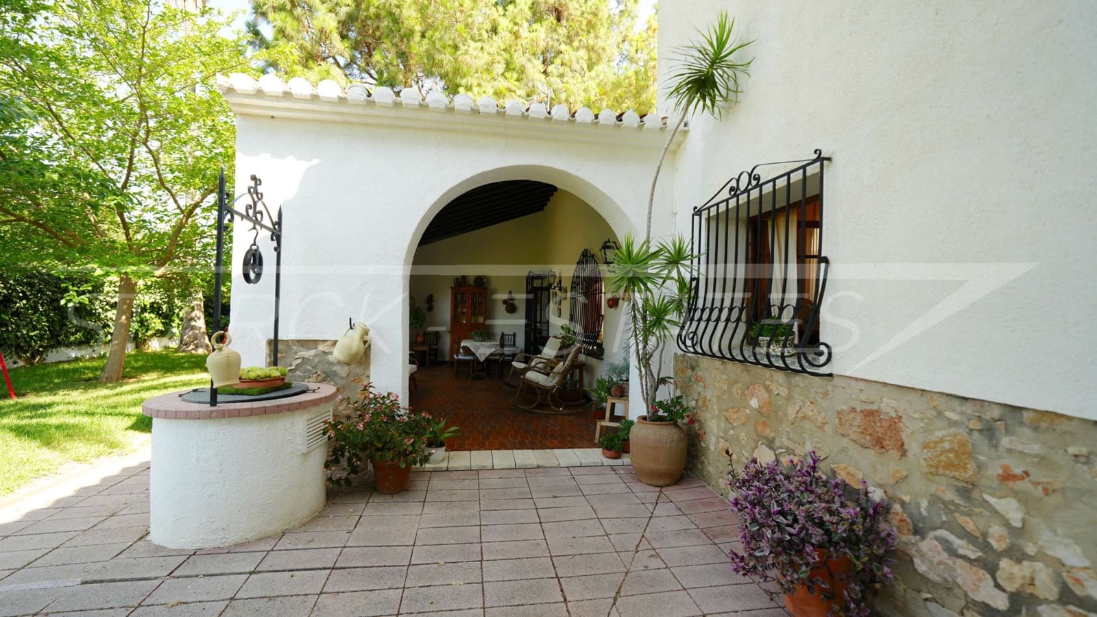 5 soveværelse Finca/Landehus til salg i Pedreguer med swimmingpool - € 740.000 (Ref: 9118503)