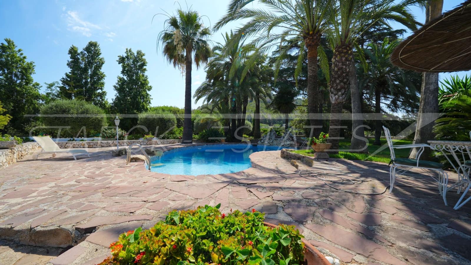 5 soveværelse Finca/Landehus til salg i Pedreguer med swimmingpool - € 740.000 (Ref: 9118503)