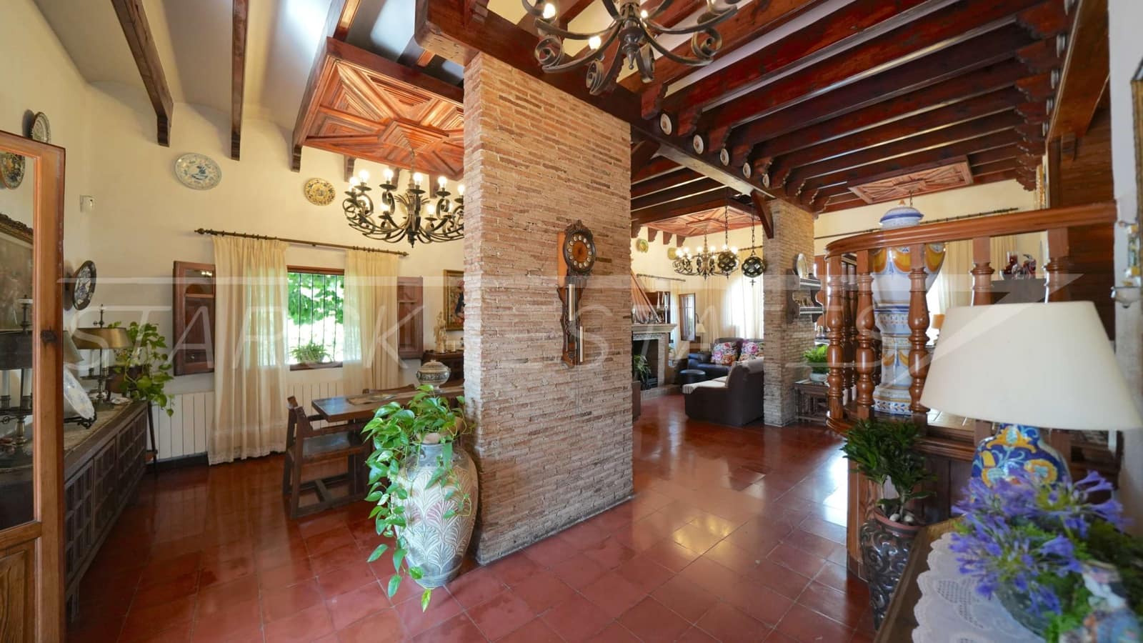 5 soveværelse Finca/Landehus til salg i Pedreguer med swimmingpool - € 740.000 (Ref: 9118503)